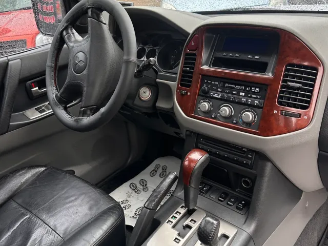 Mitsubishi Pajero - фото 5