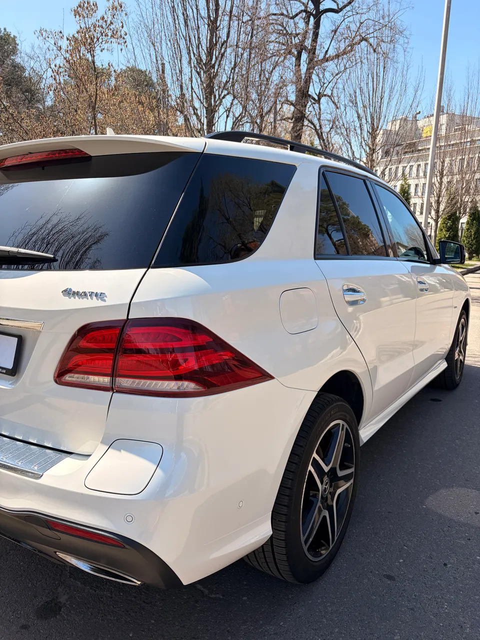 Mercedes-Benz GLE - фото 17