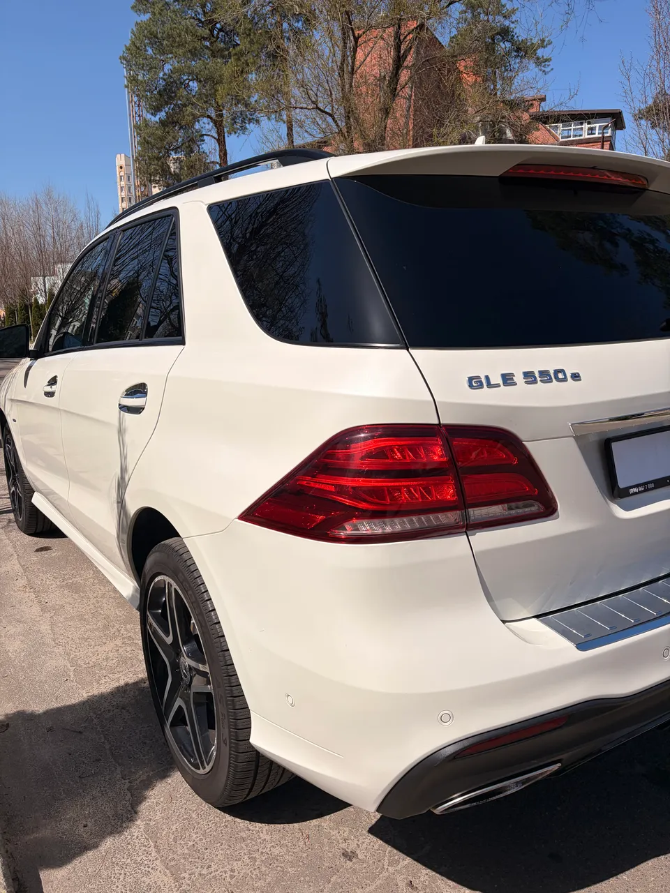 Mercedes-Benz GLE - фото 12