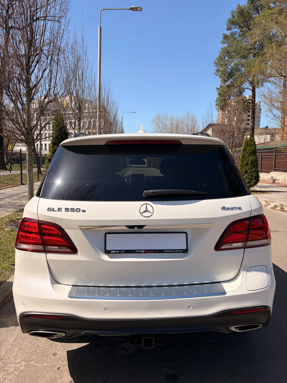 Mercedes-Benz GLE - фото 10