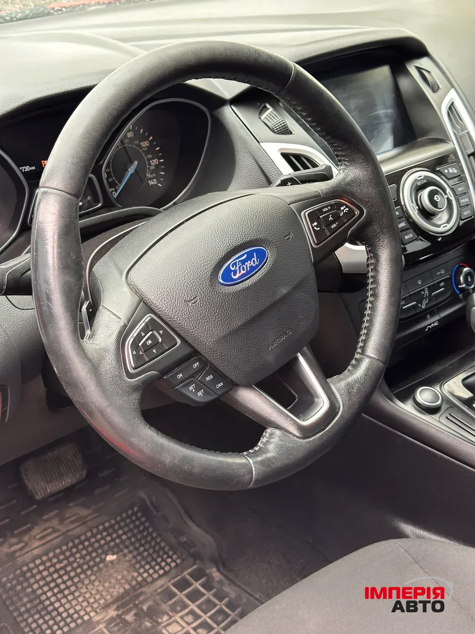 Ford Focus - фото 12