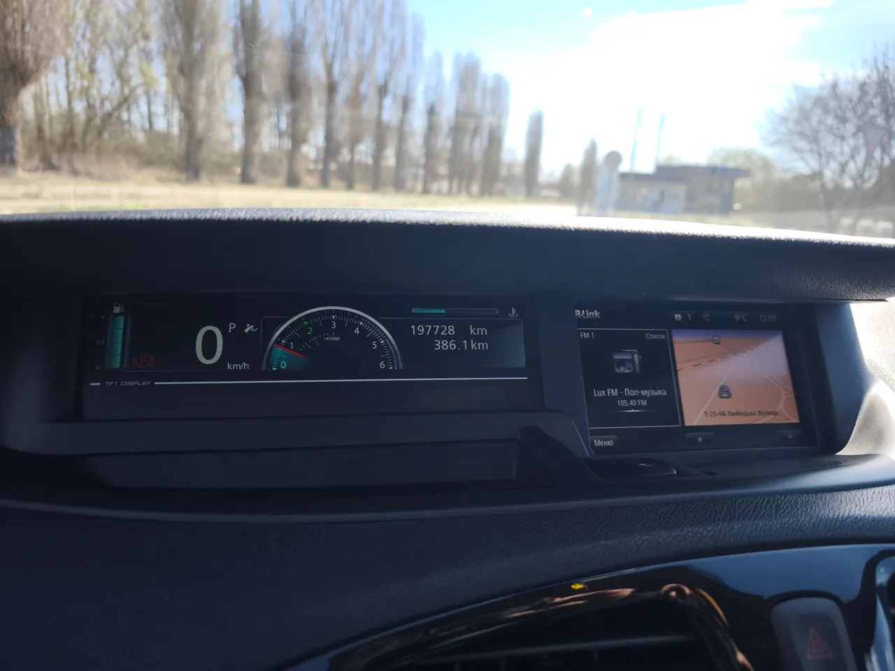 Renault Scenic - фото 16