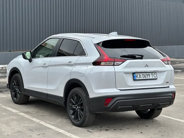 Mitsubishi Eclipse Cross - фото 5
