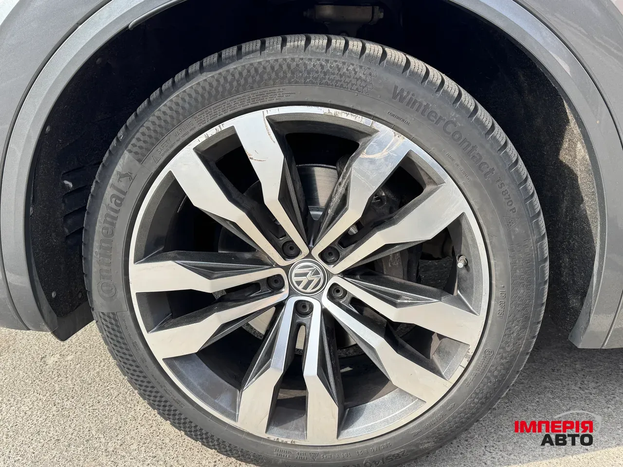Volkswagen Touareg - фото 14