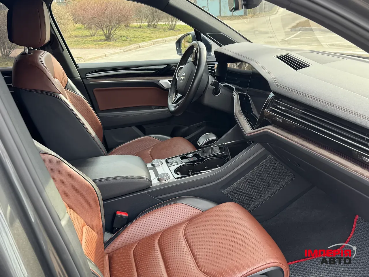 Volkswagen Touareg - фото 30