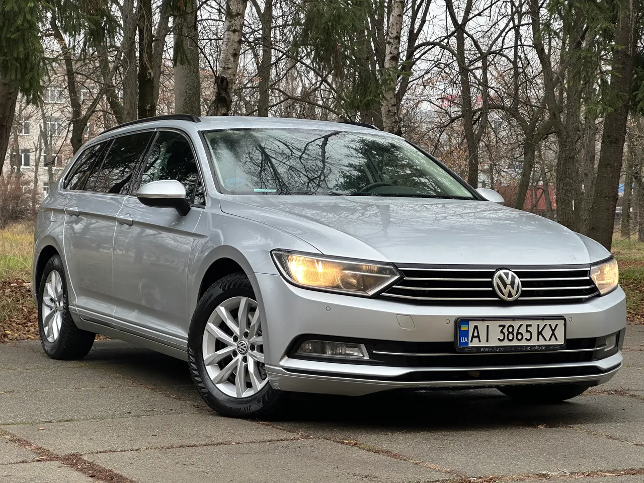 Volkswagen Passat - фото 2