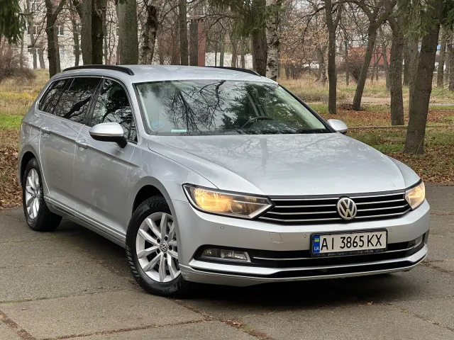Volkswagen Passat - фото 1