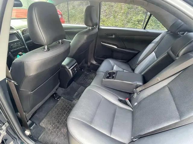 Toyota Camry - фото 3