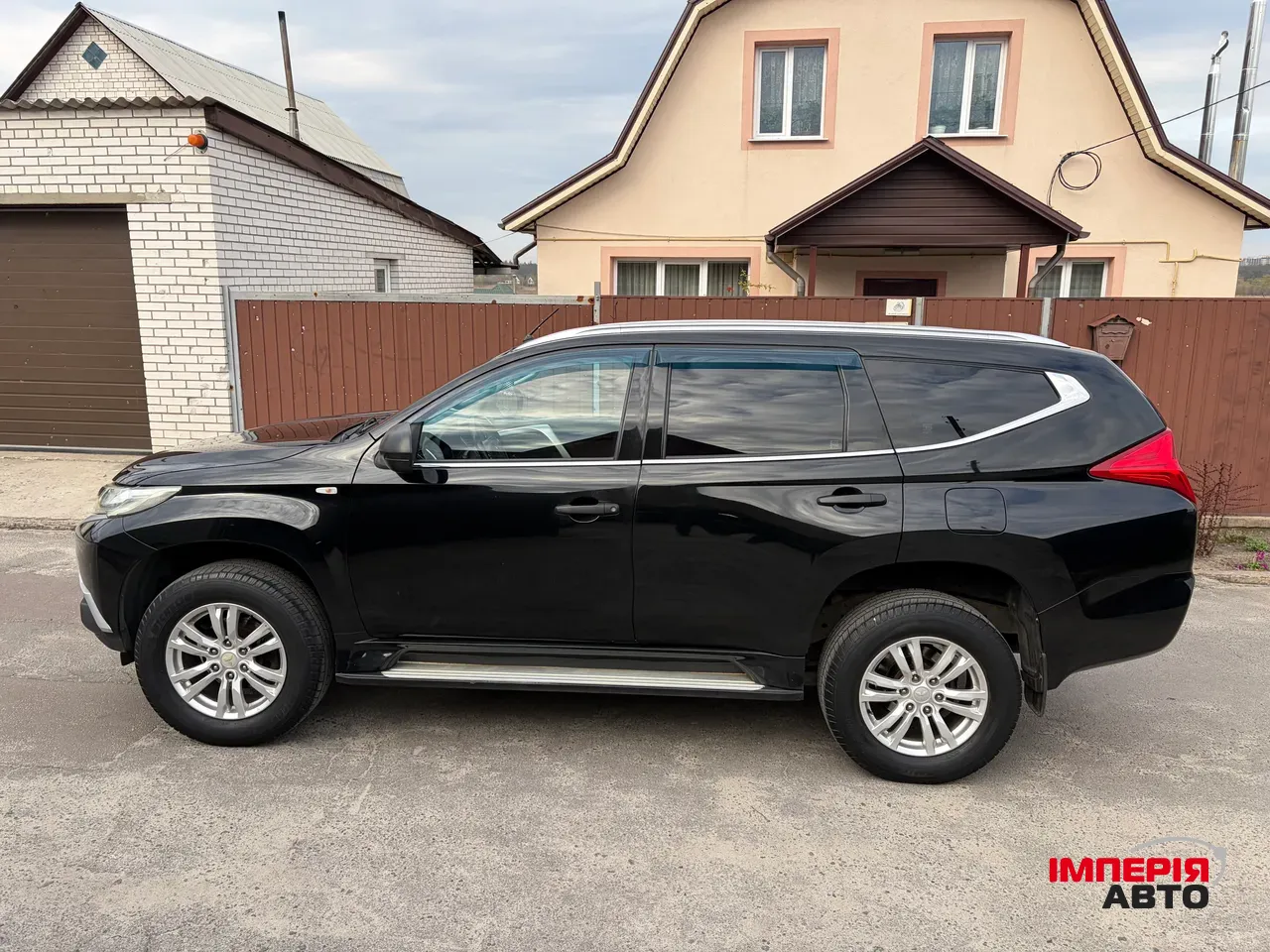 Mitsubishi Pajero Sport - фото 5