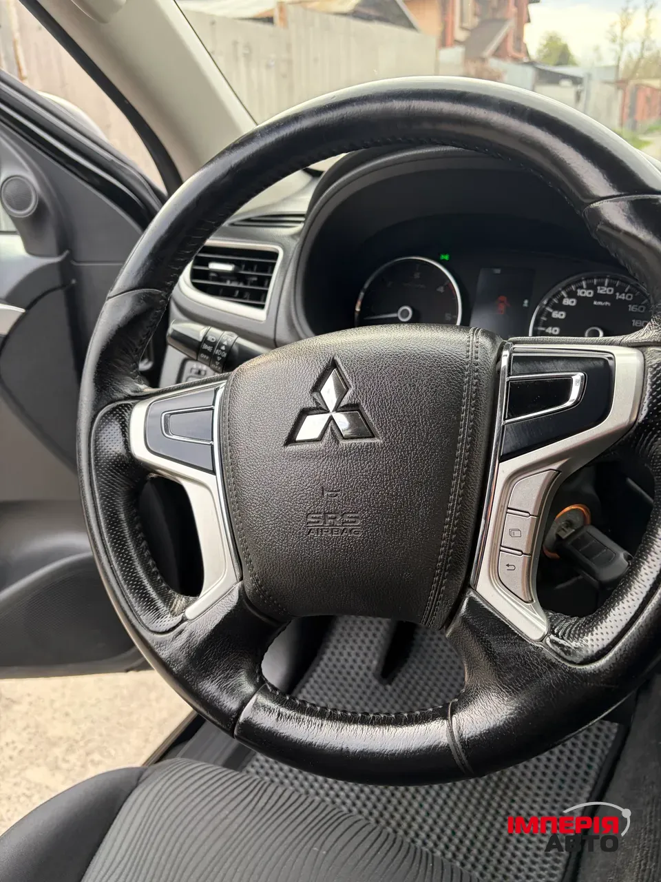 Mitsubishi Pajero Sport - фото 34