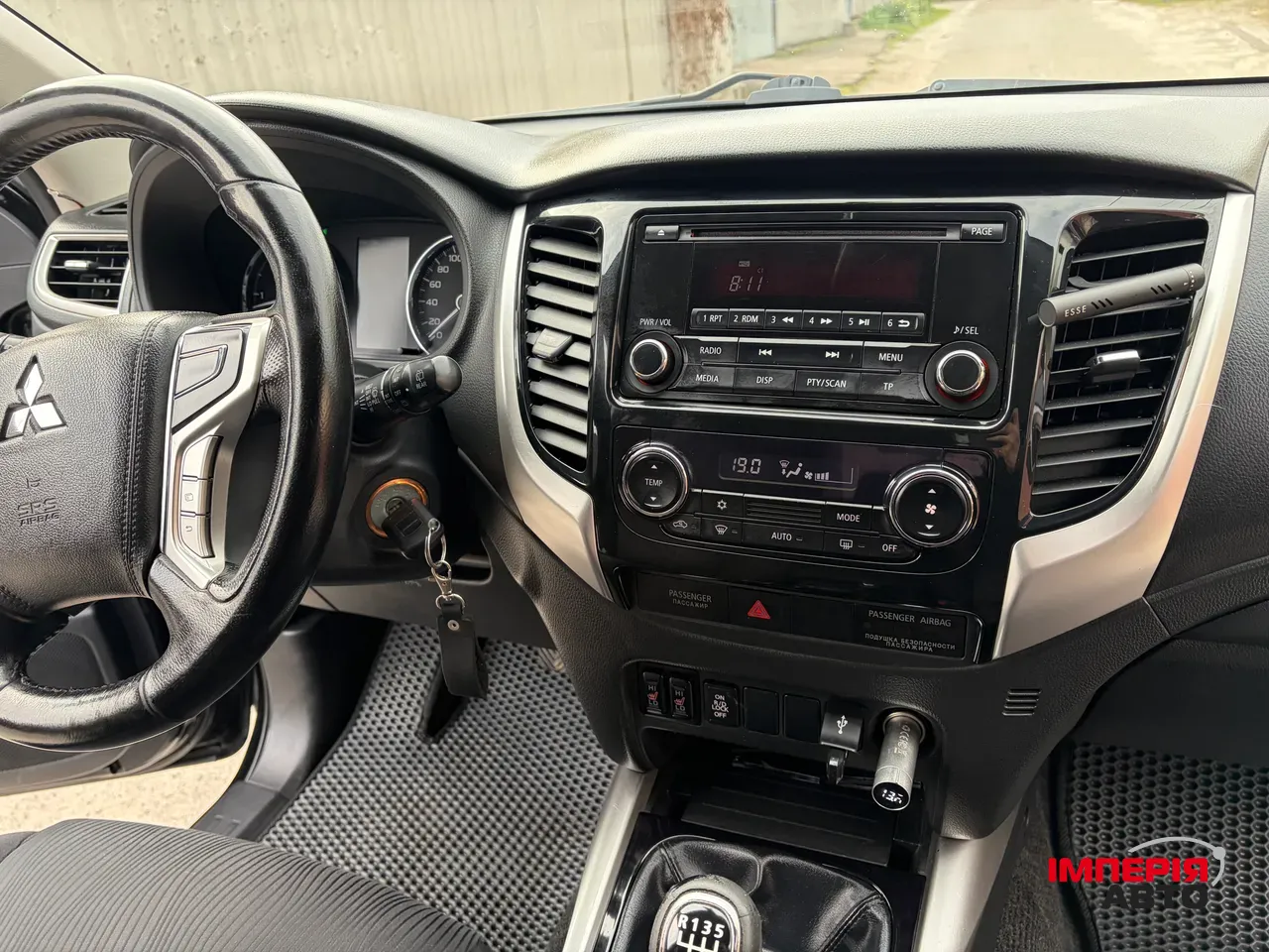 Mitsubishi Pajero Sport - фото 33