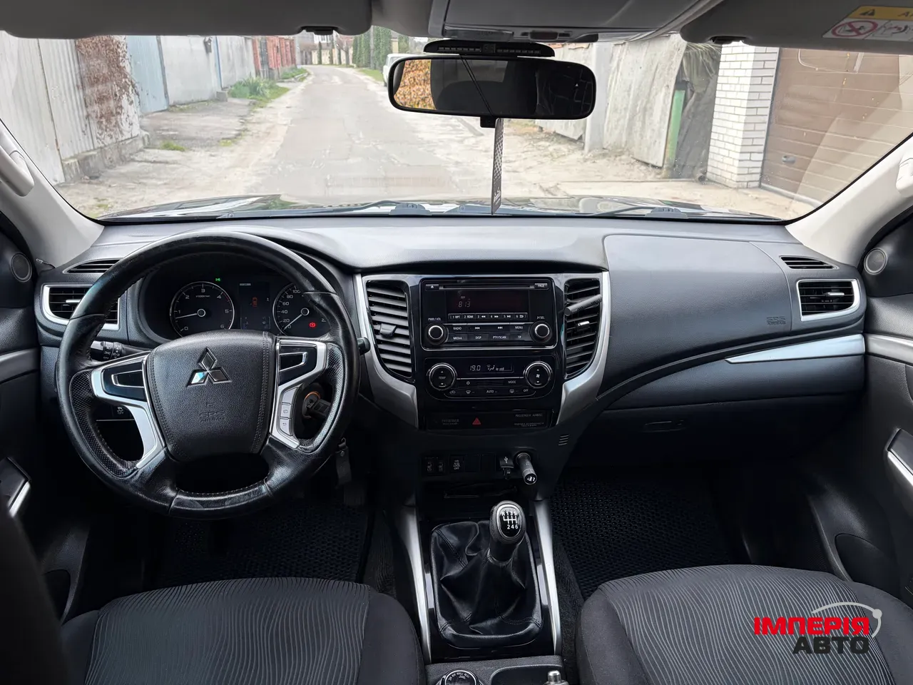 Mitsubishi Pajero Sport - фото 35