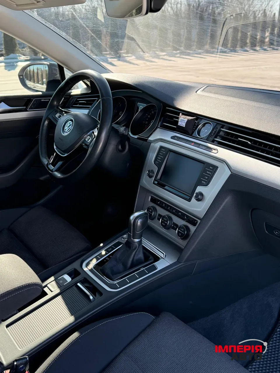Volkswagen Passat - фото 14