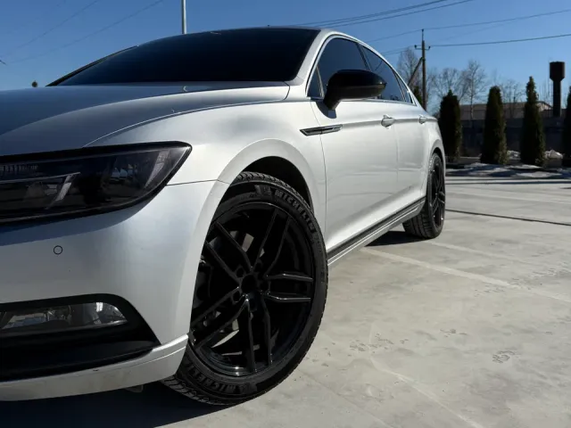 Volkswagen Passat - фото 2