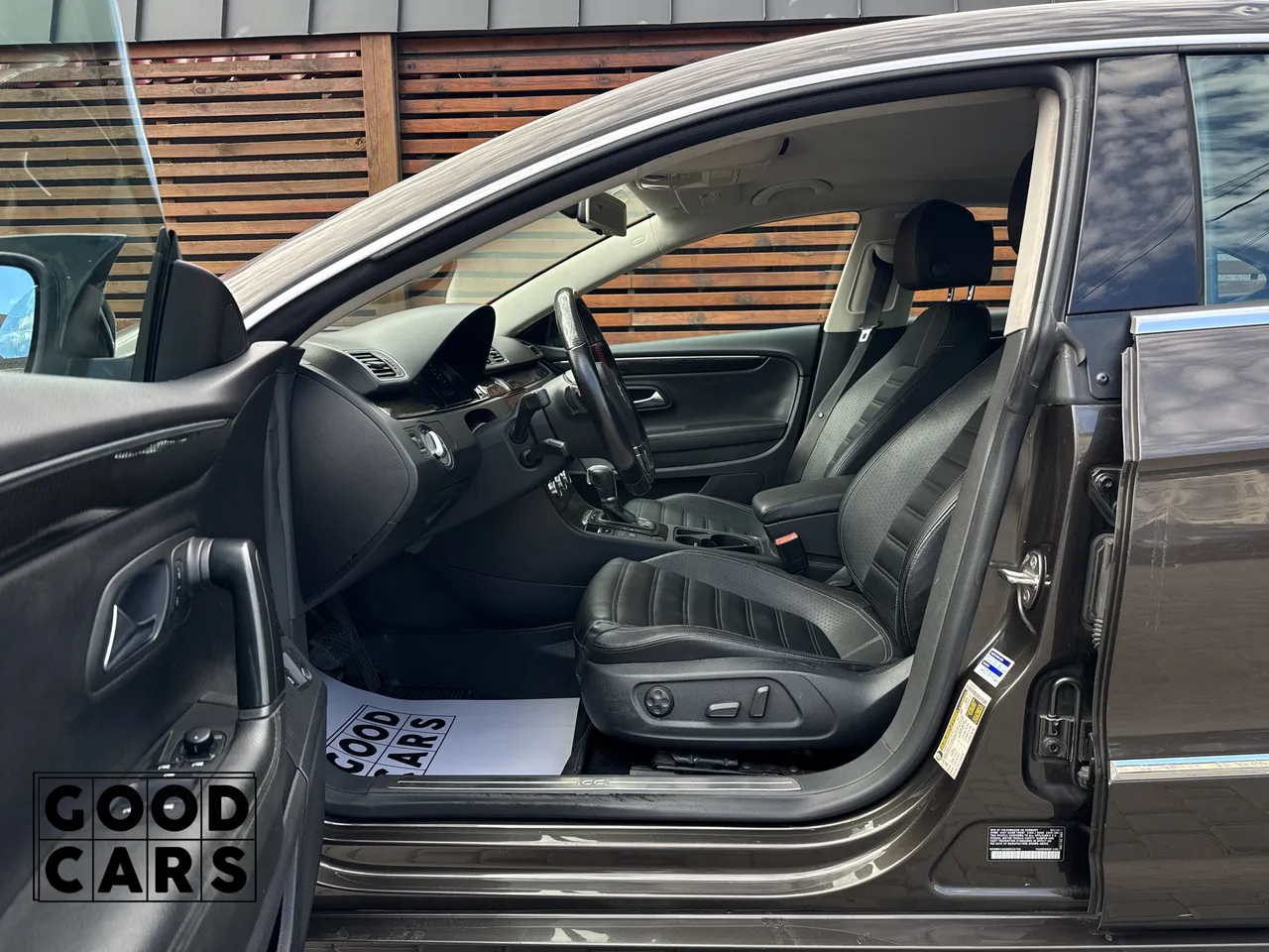 Volkswagen Passat CC - фото 23