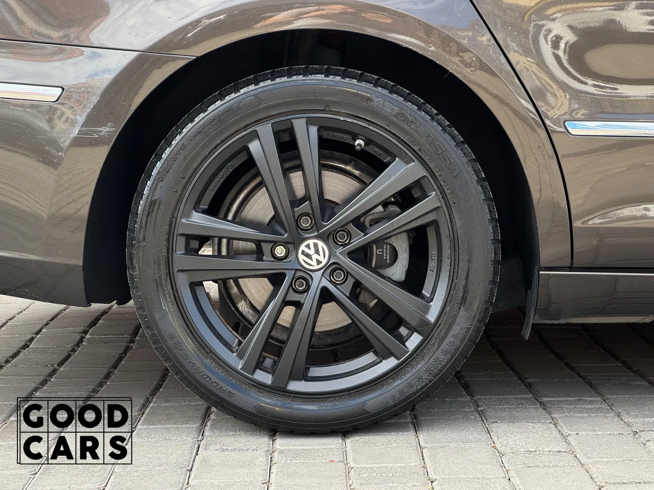 Volkswagen Passat CC - фото 15