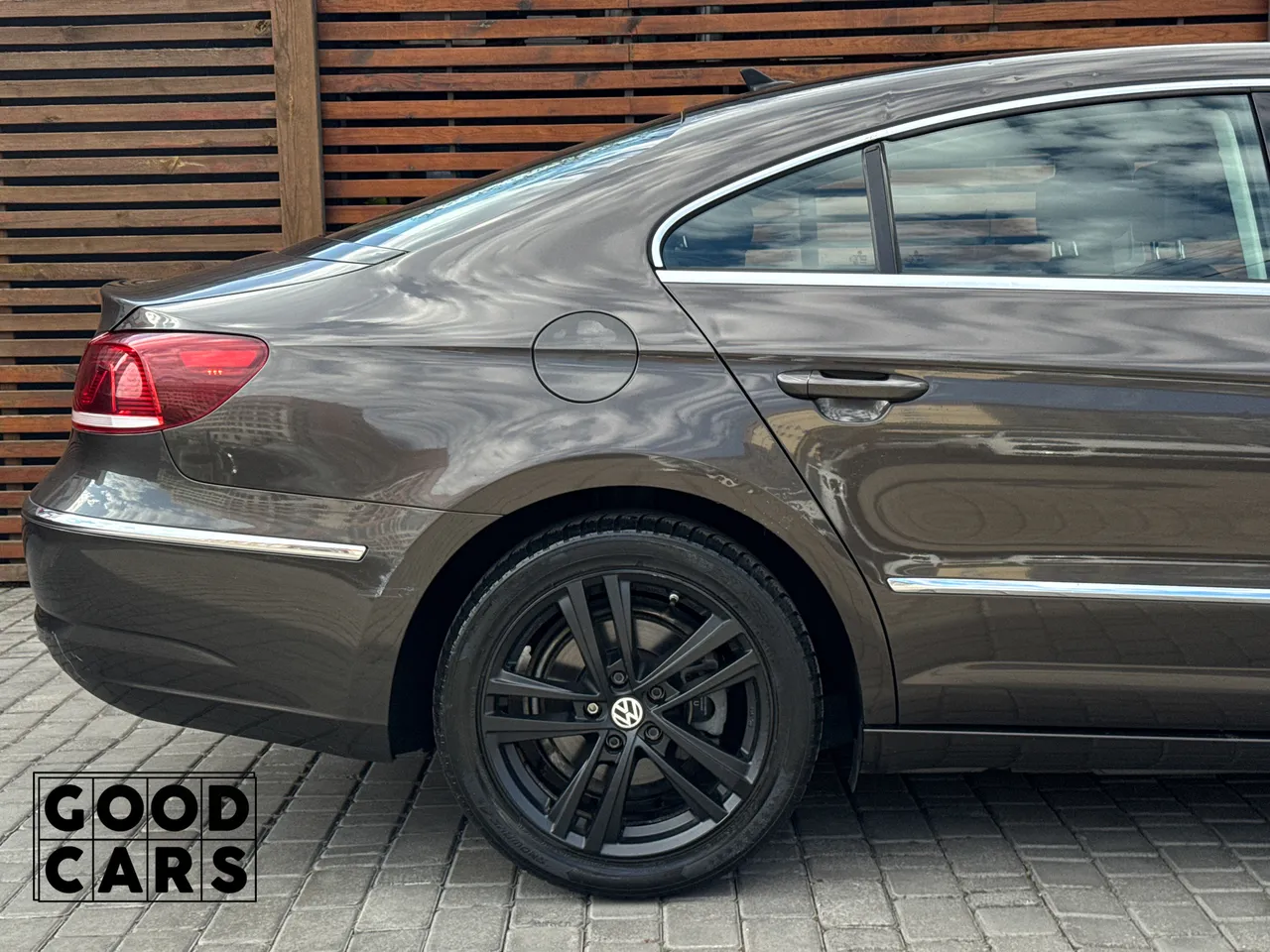 Volkswagen Passat CC - фото 14