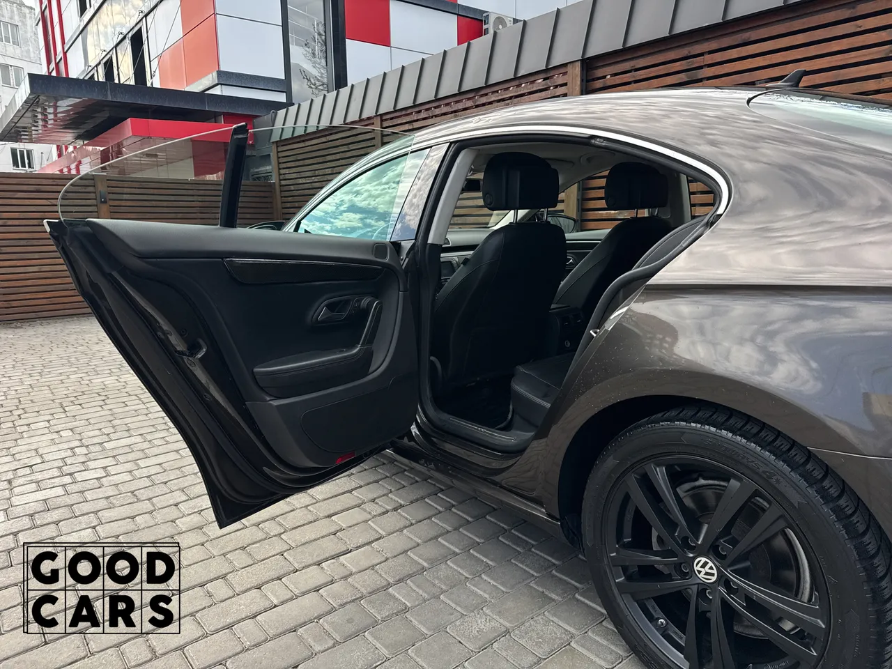 Volkswagen Passat CC - фото 27