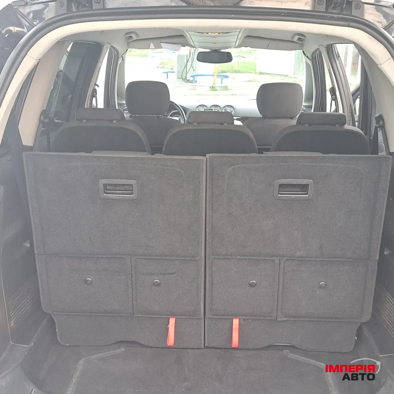 Ford Galaxy - фото 6