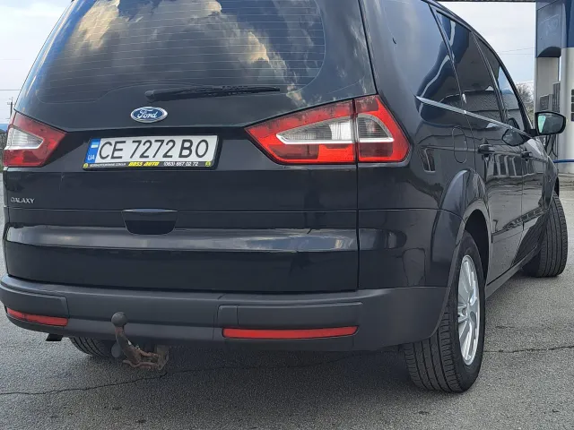 Ford Galaxy - фото 4