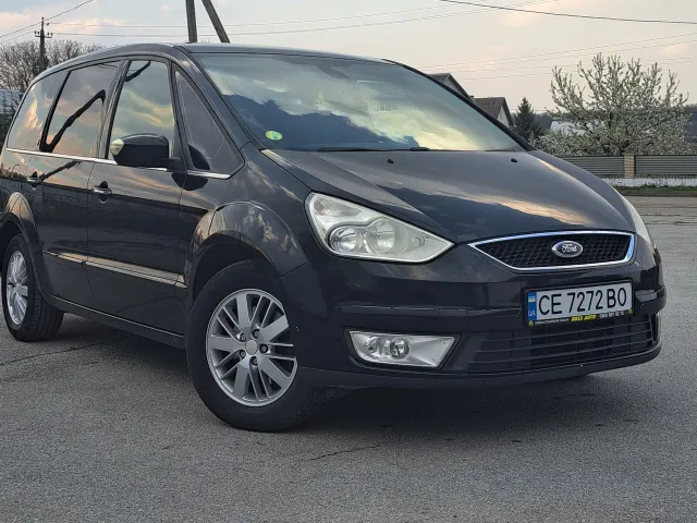 Ford Galaxy - фото 3