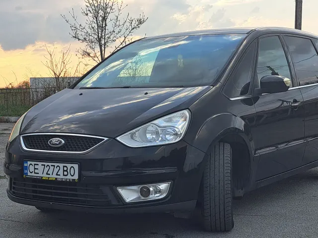 Ford Galaxy - фото 1