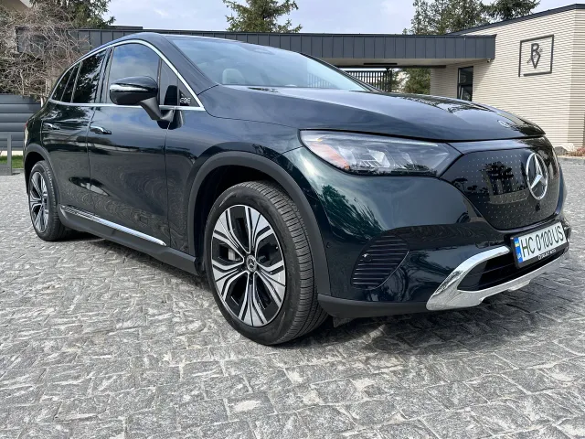 Mercedes-Benz EQE SUV - фото 3