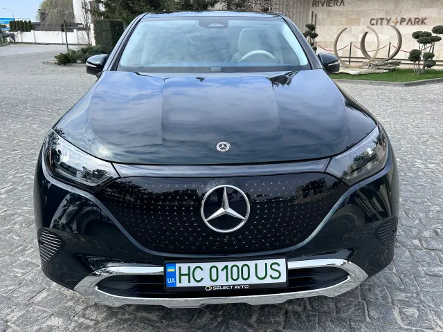 Mercedes-Benz EQE SUV - фото 1