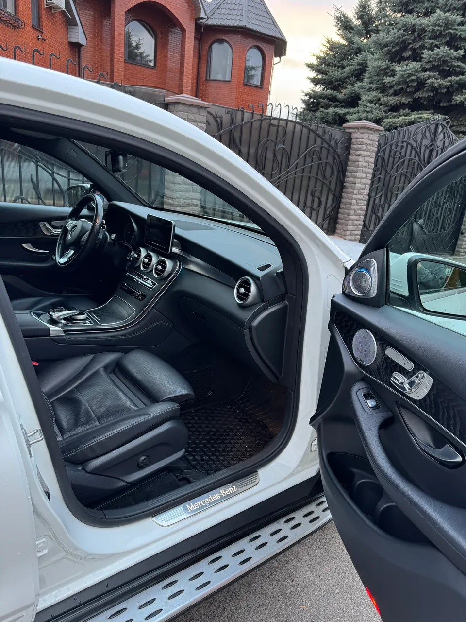 Mercedes-Benz GLC - фото 9