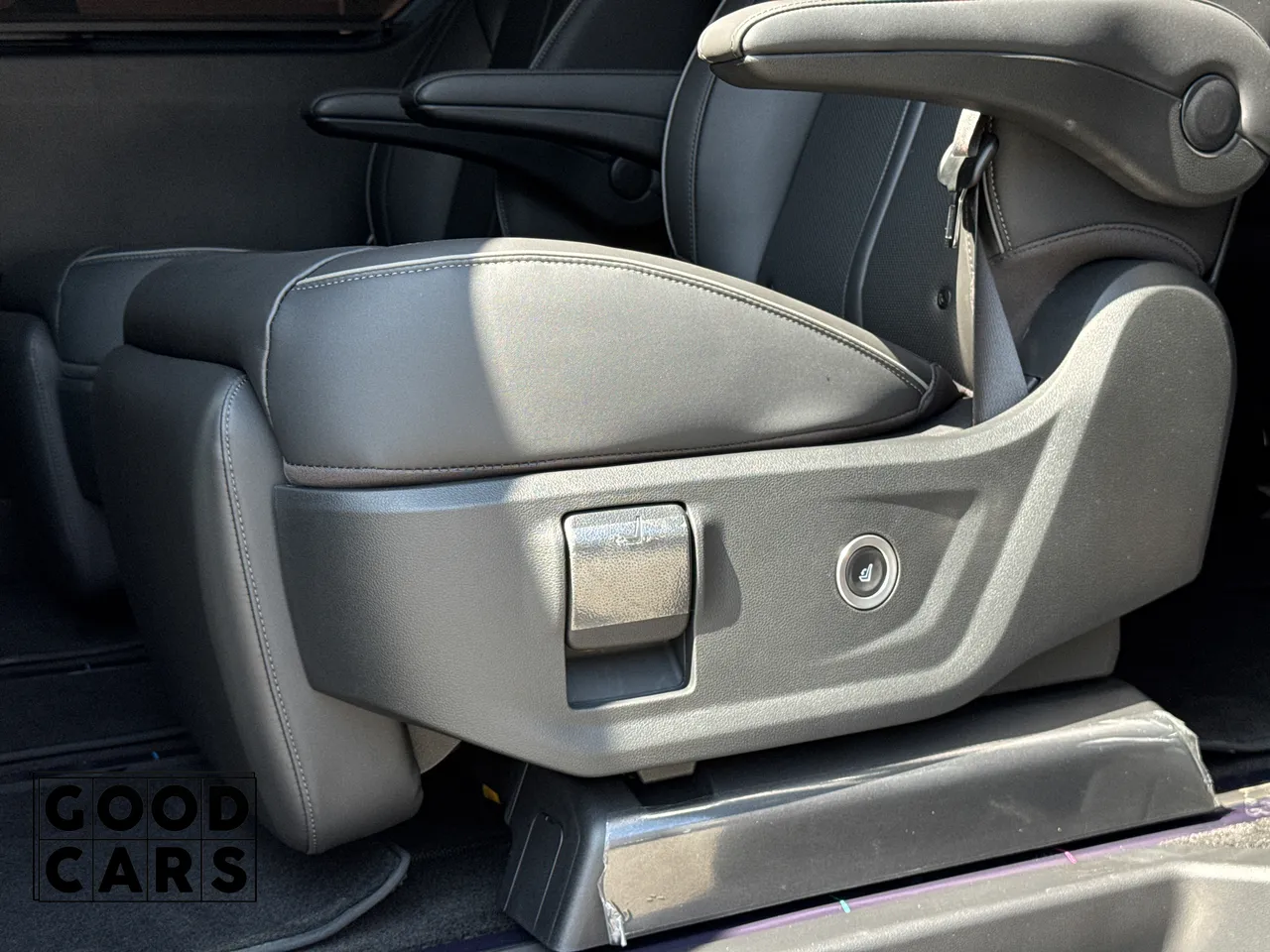 Hyundai Staria - фото 35