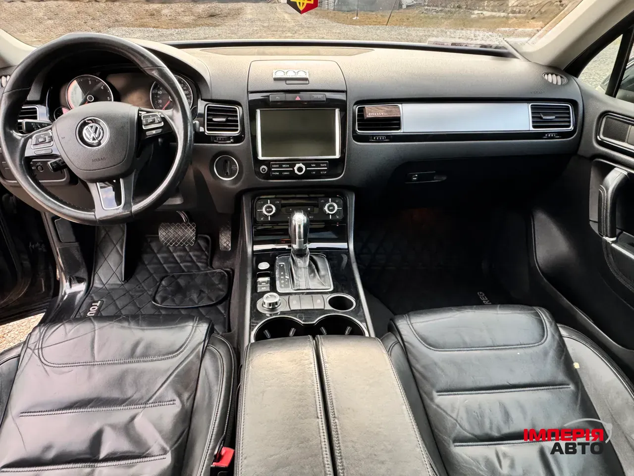 Volkswagen Touareg - фото 9