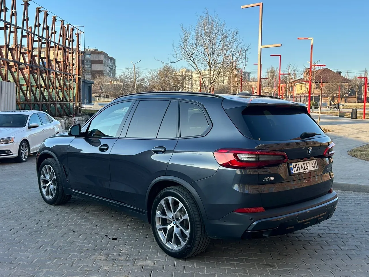 BMW X5 - фото 17