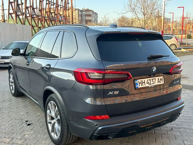 BMW X5 - фото 3