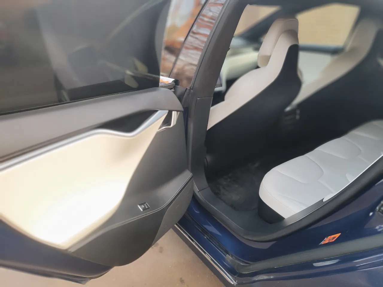 Tesla Model S - фото 16