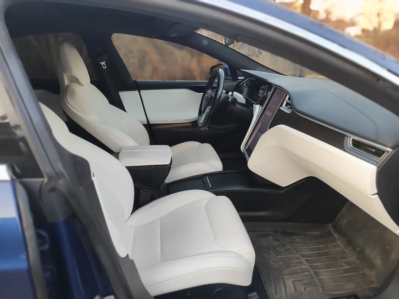 Tesla Model S - фото 19