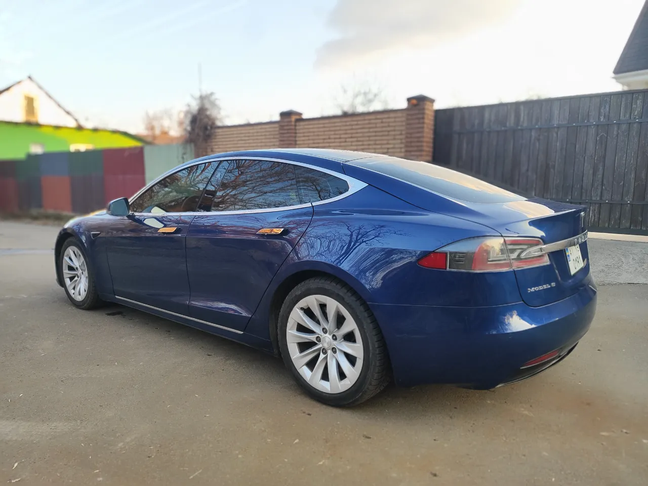 Tesla Model S - фото 3