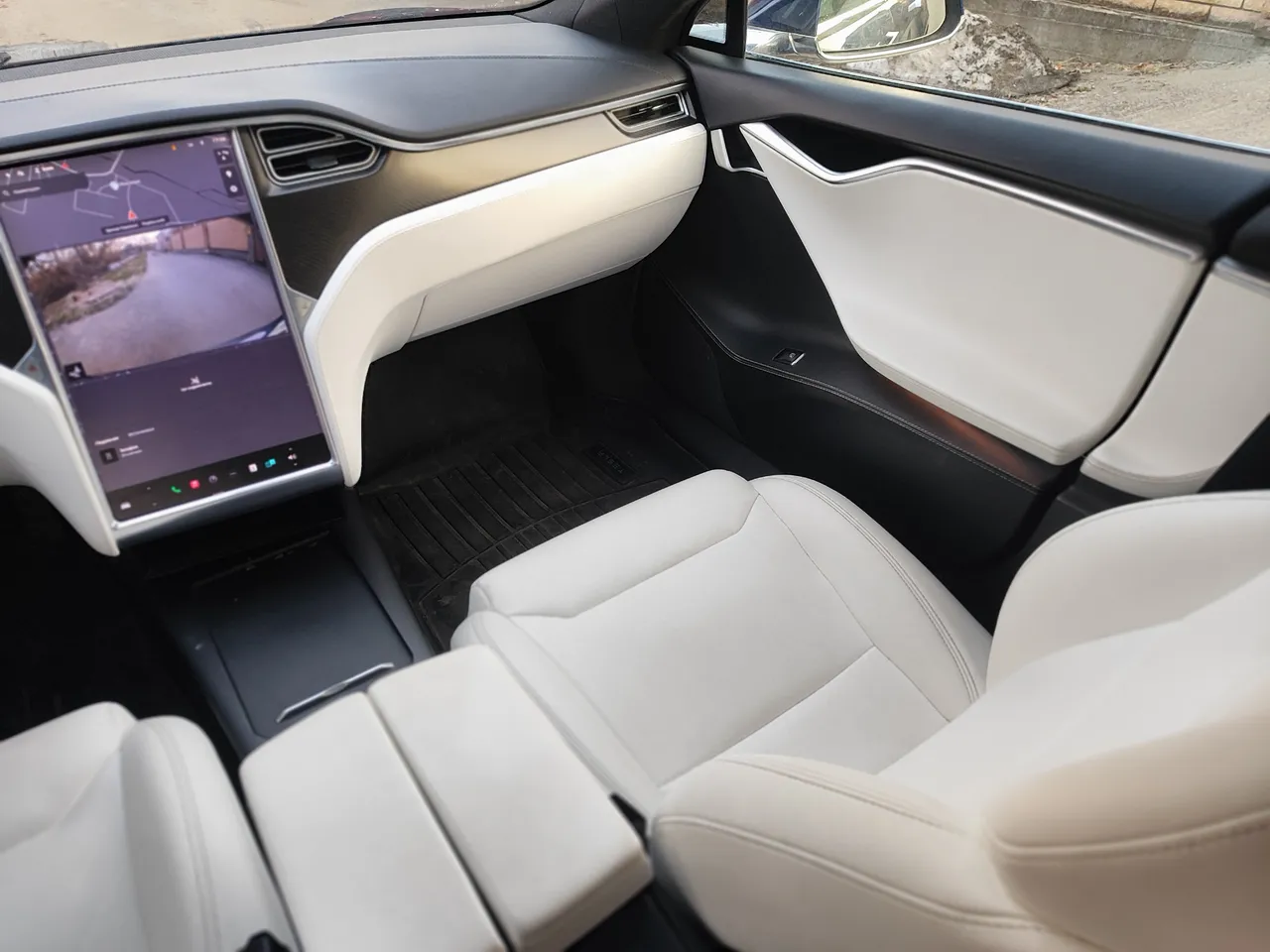 Tesla Model S - фото 14