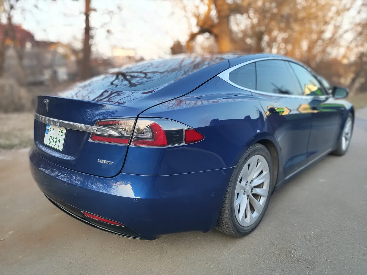 Tesla Model S - фото 6