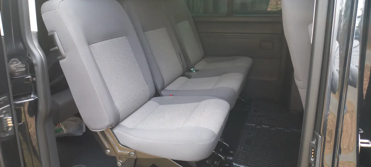 Volkswagen Caravelle - фото 11