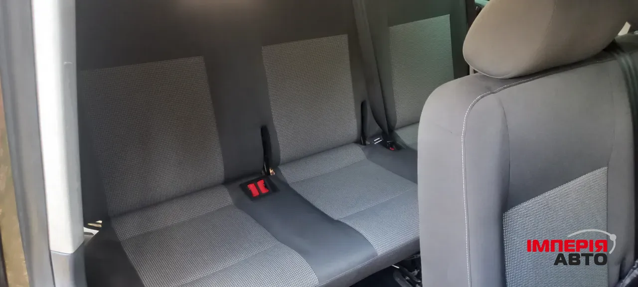 Volkswagen Caravelle - фото 12