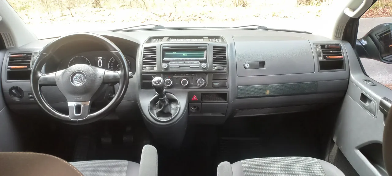 Volkswagen Caravelle - фото 17