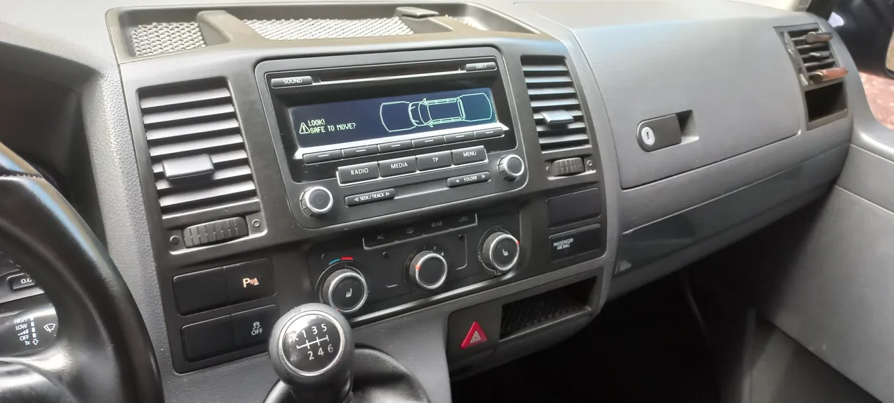 Volkswagen Caravelle - фото 21