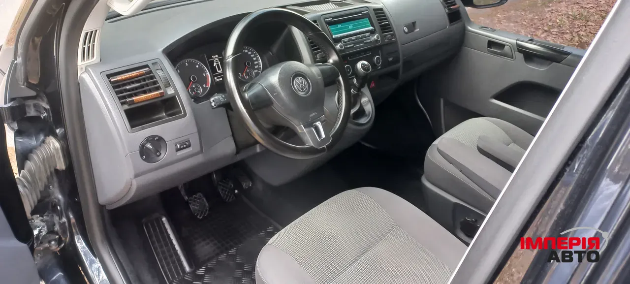 Volkswagen Caravelle - фото 8