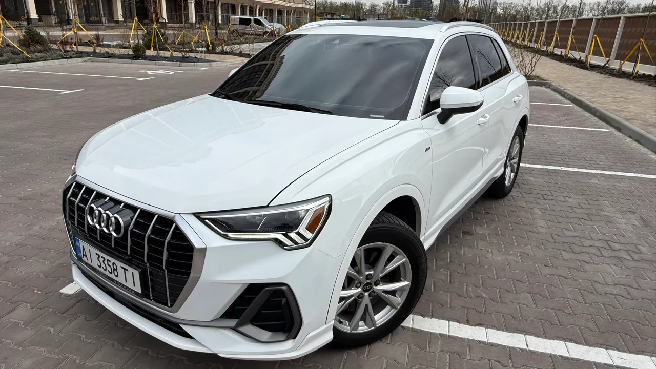 Audi Q3 - фото 2