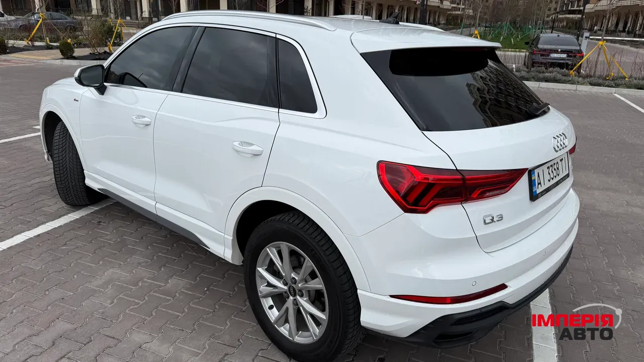 Audi Q3 - фото 42