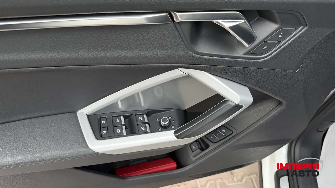 Audi Q3 - фото 36