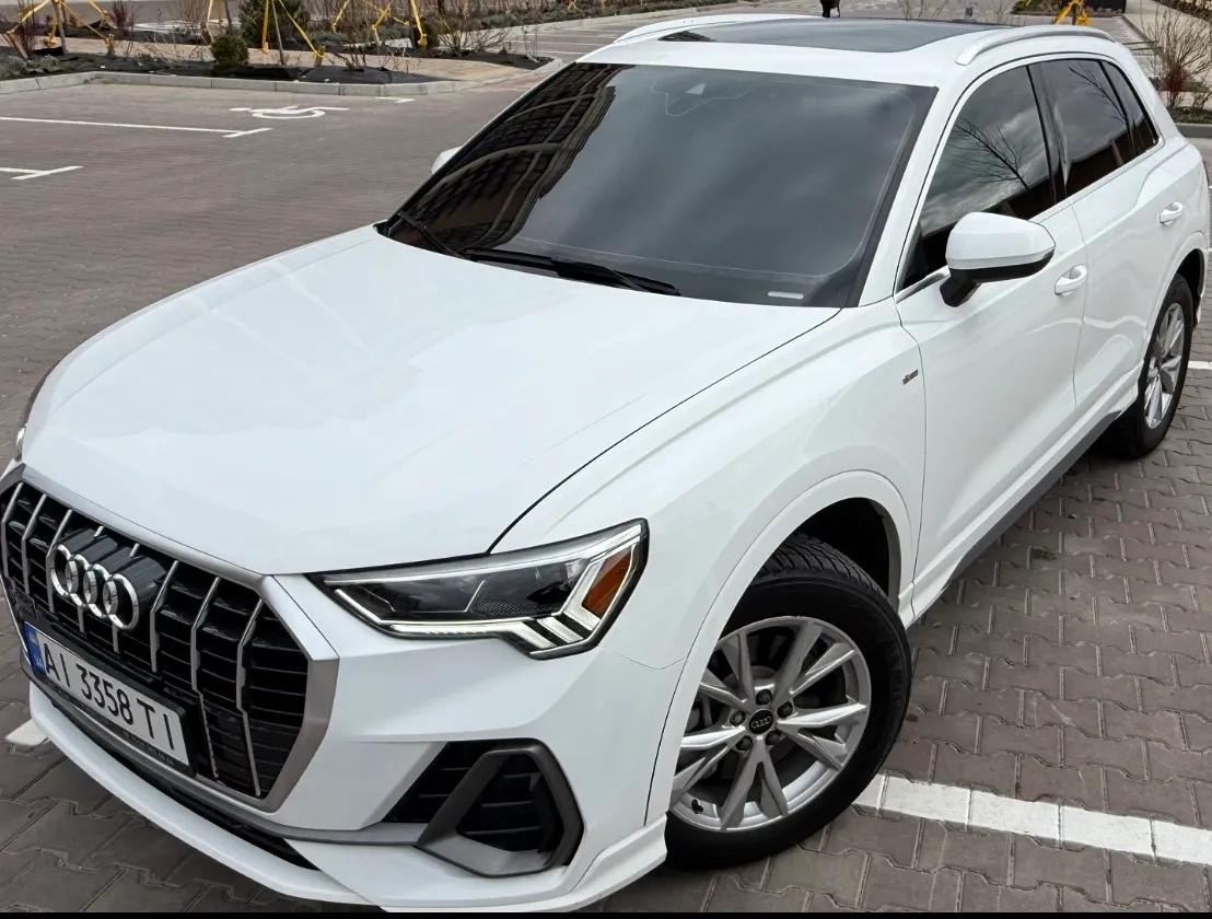 Audi Q3 - фото 4