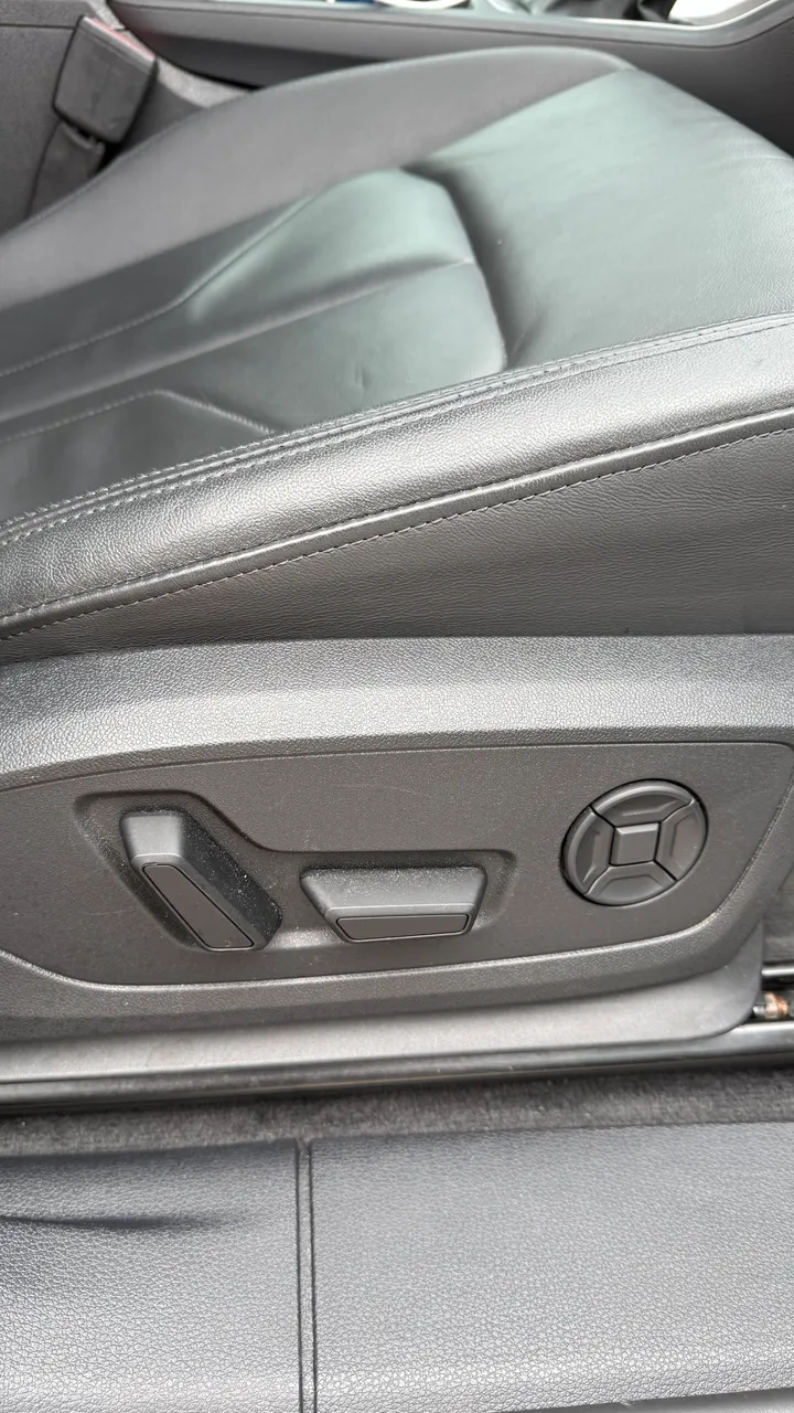 Audi Q3 - фото 26