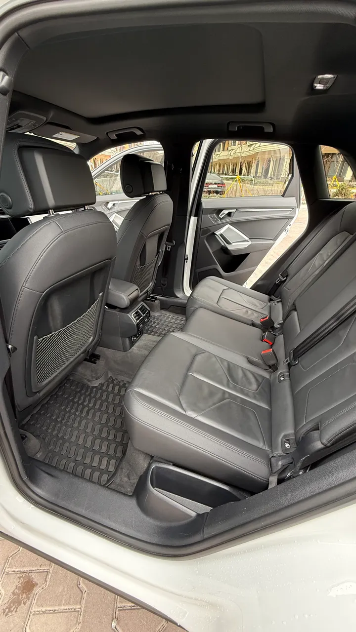 Audi Q3 - фото 23