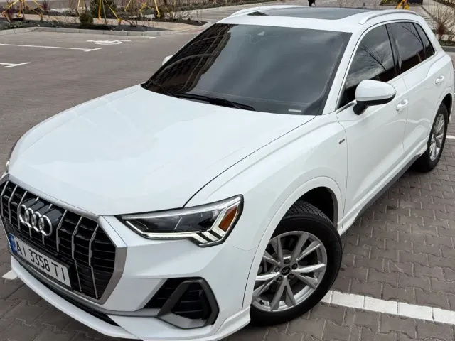 Audi Q3 - фото 4